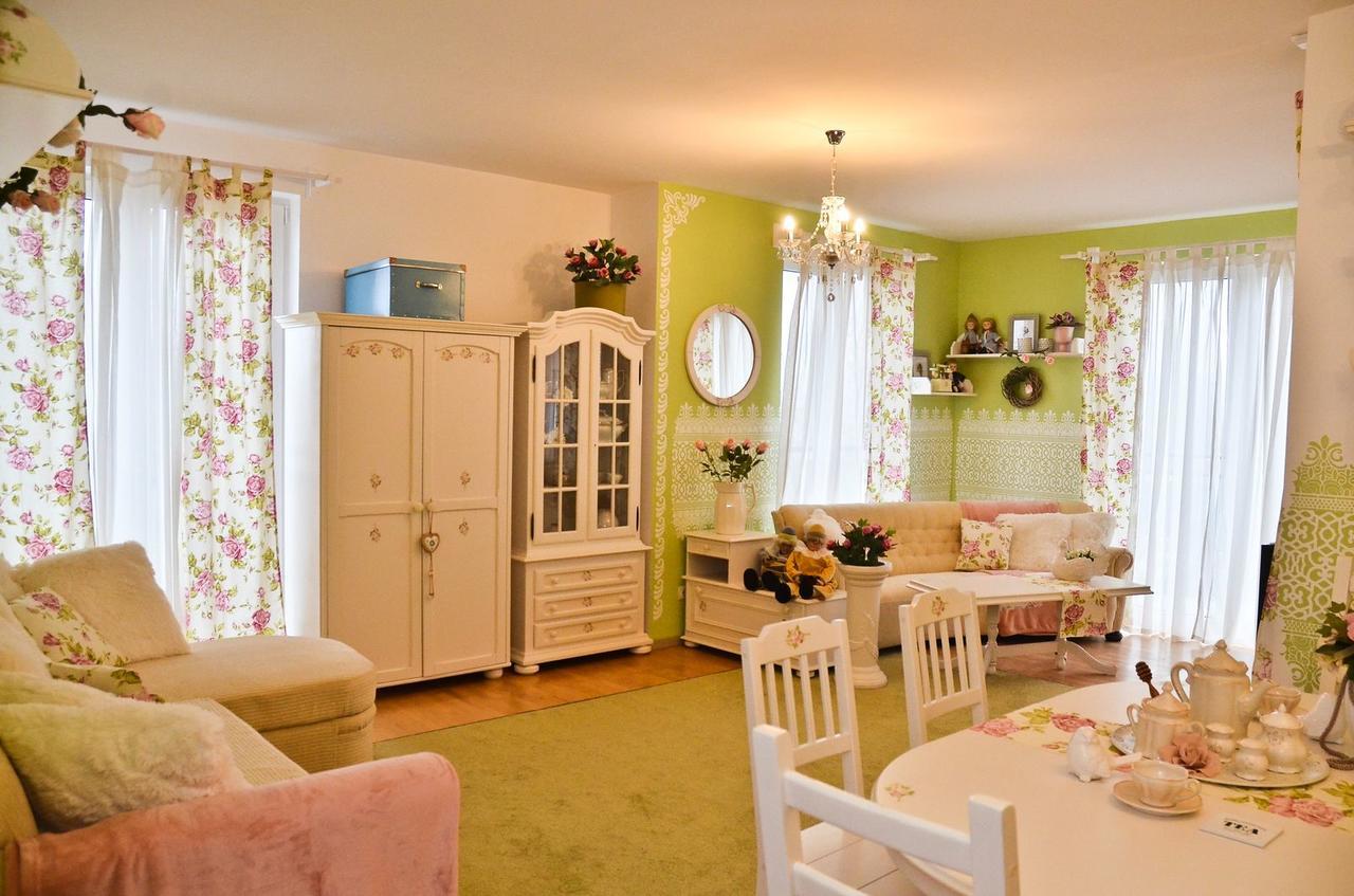 Romantic Apartman Hajdúszoboszló 外观 照片