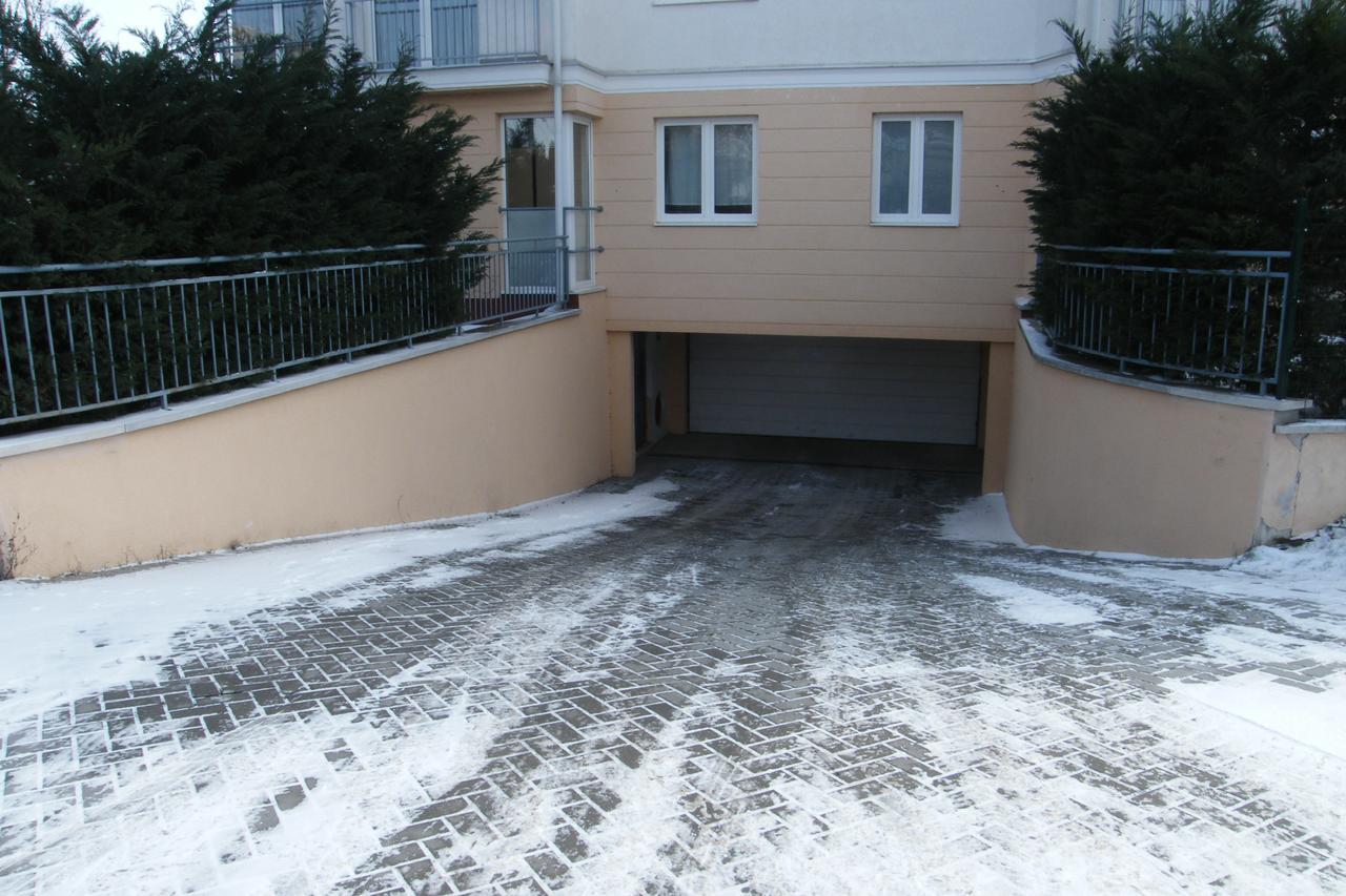 Romantic Apartman Hajdúszoboszló 外观 照片