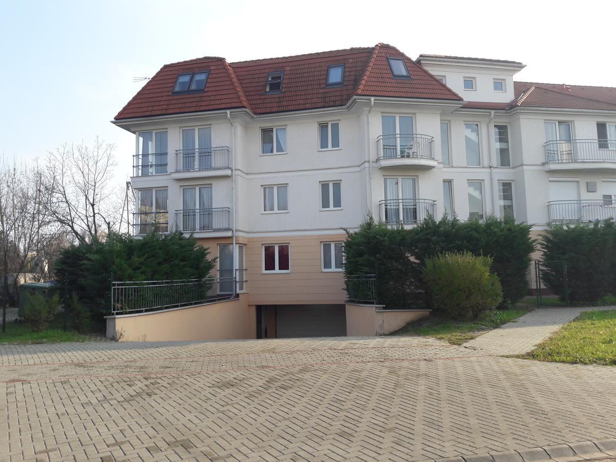 Romantic Apartman Hajdúszoboszló 外观 照片